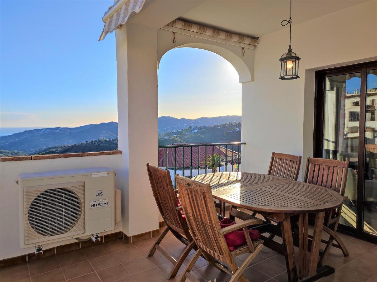 Lovely 2 Bedroom Apartment With Sea View, Frigiliana Kültér fotó