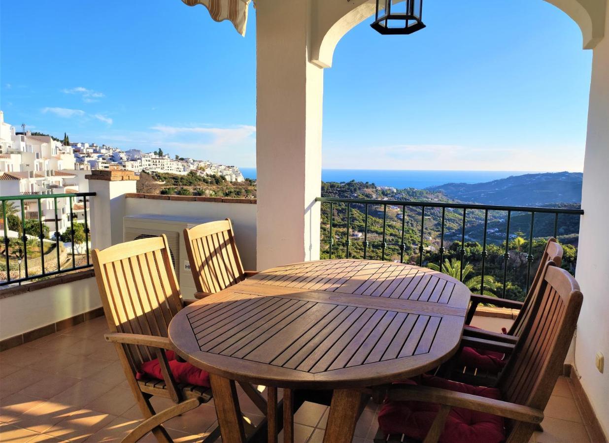 Lovely 2 Bedroom Apartment With Sea View, Frigiliana Kültér fotó